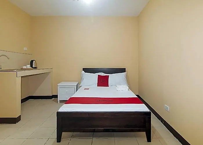 Hotel Reddoorz @ Mubg Apartelle Near Baclaran Church