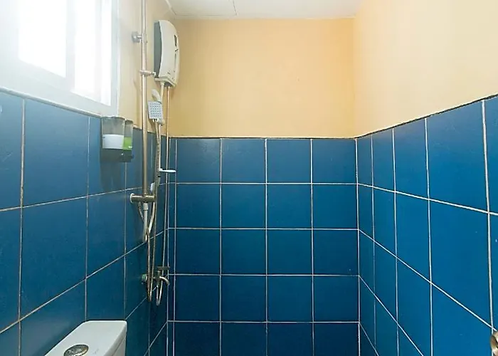Reddoorz @ Mubg Apartelle Near Baclaran Church Hotel *